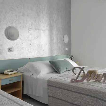 酒店 珍宝酒店 3*